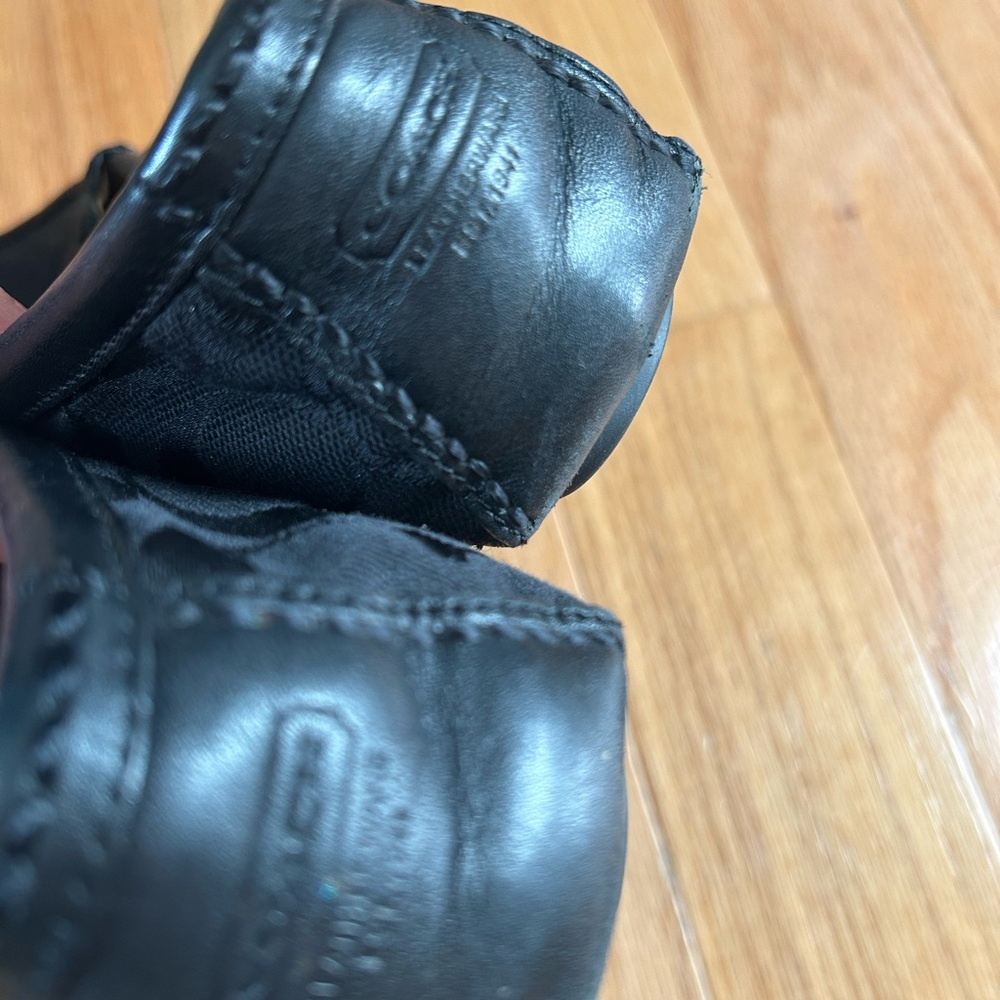 Coach Womwn’sBlack Loafers - Picture 2 of 7